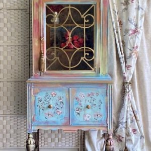 Rub on Furniture Transfer, Flower Furniture Decal, Redesign with Prima, DELICATE FLEUR 24" x35"
