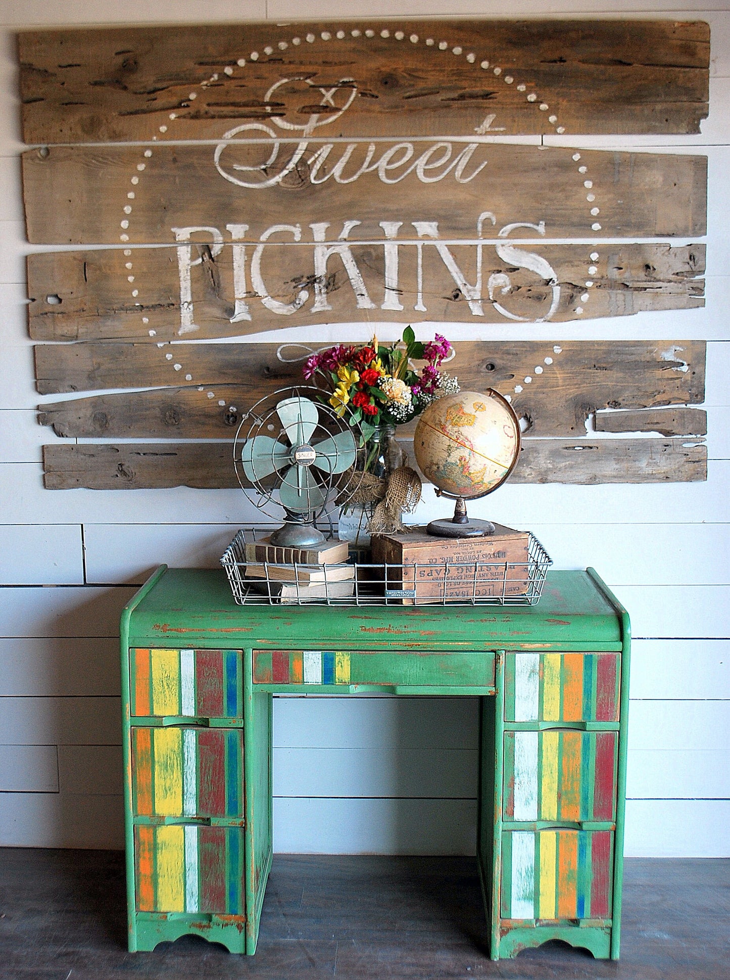 Sweet Pickins Milk Paint - A Grassy Green   -  IN A PICKLE